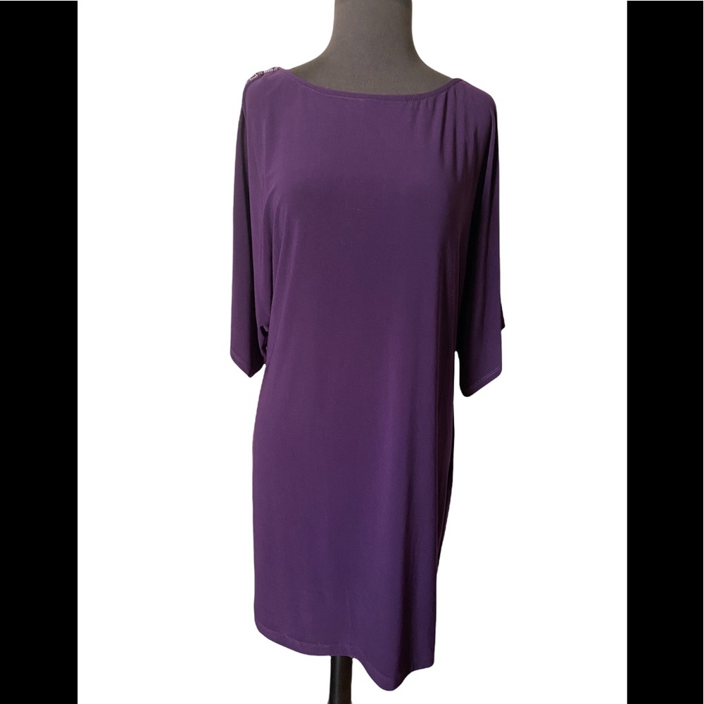 Beautiful Cocktail Party dress from Cachet size 12 stretch Purple